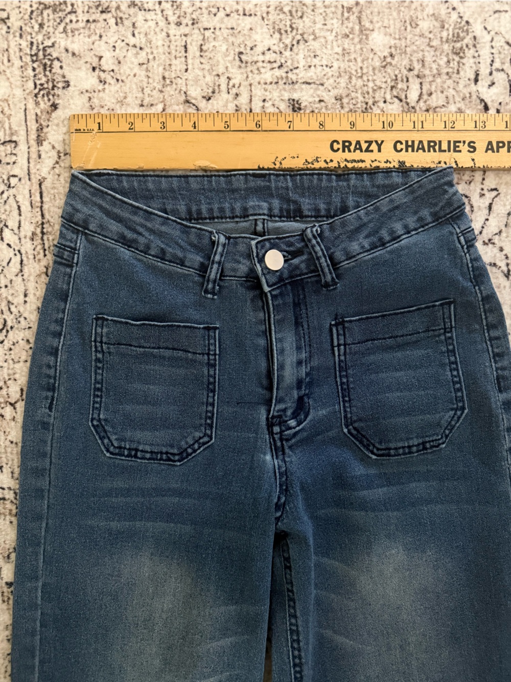 Women’s wide-leg patch-pocket jeans s in Dark Blue - Picture 3 of 5